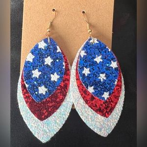 New Red, White & Blue Dangle Earrings American/Flag USA